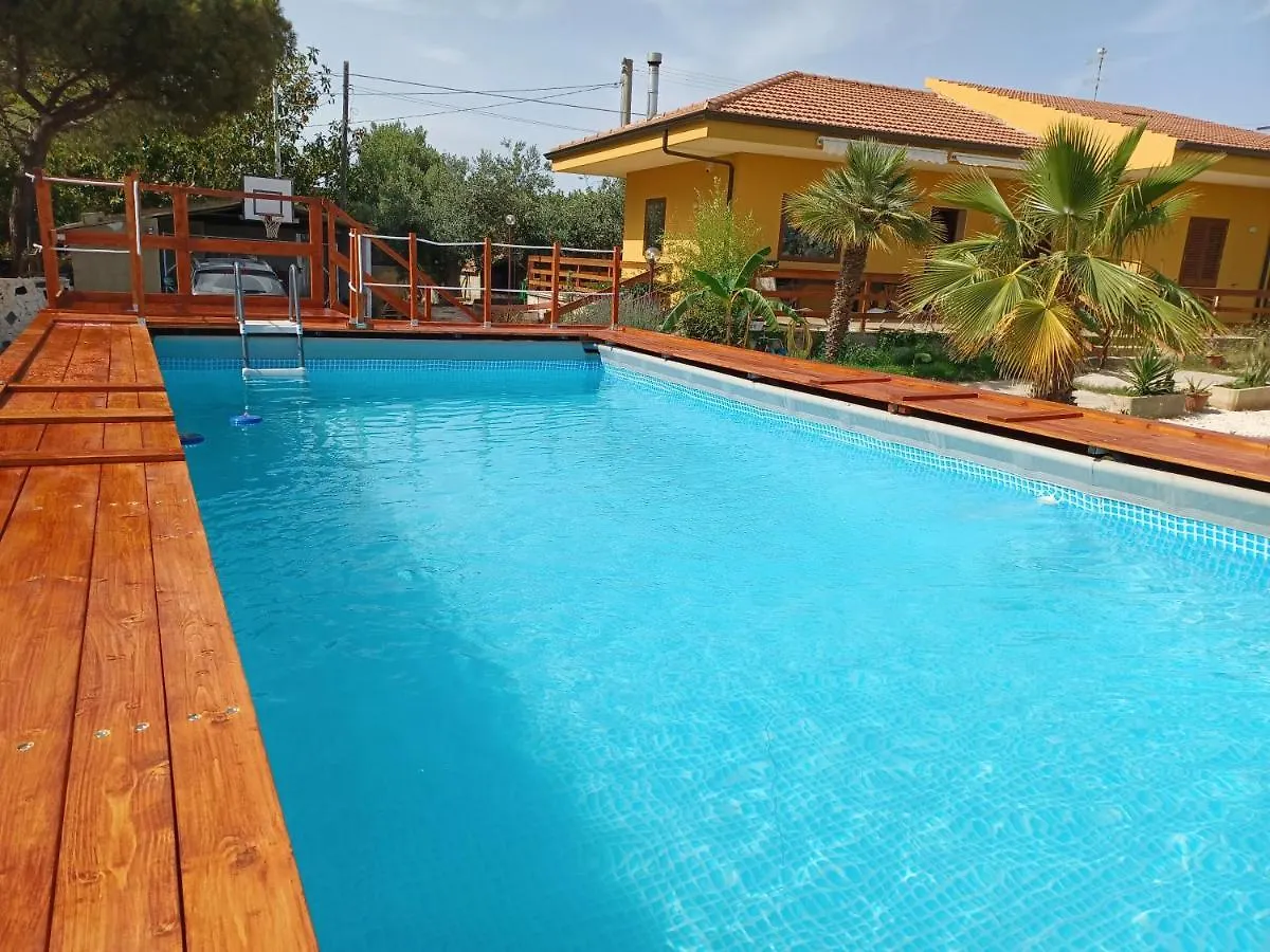 סנטה קרוצ'ה קמרינה Turtle Island Apartments לינה וארוחת בוקר סנטה קרוצ'ה קמרינה