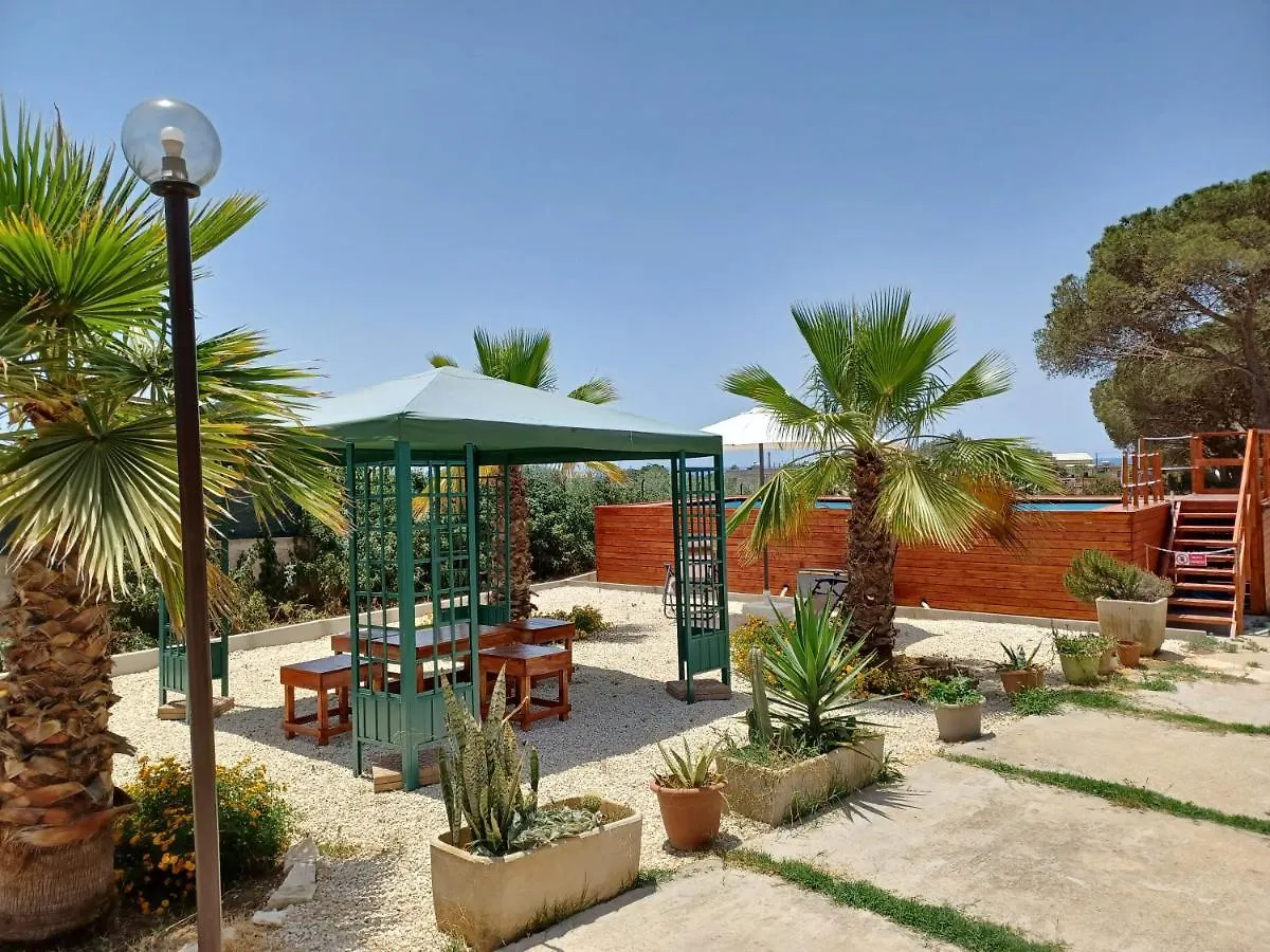 Turtle Island Apartments Santa Croce Camerina Italien